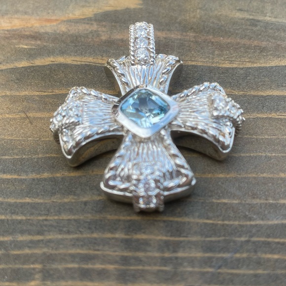 Judith Ripka Silver Cross - Picture 4 of 6